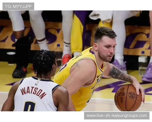东契奇狂砍29+11+10助攻领衔湖人三连胜，里夫斯26+11火力全开，nba东契奇集锦